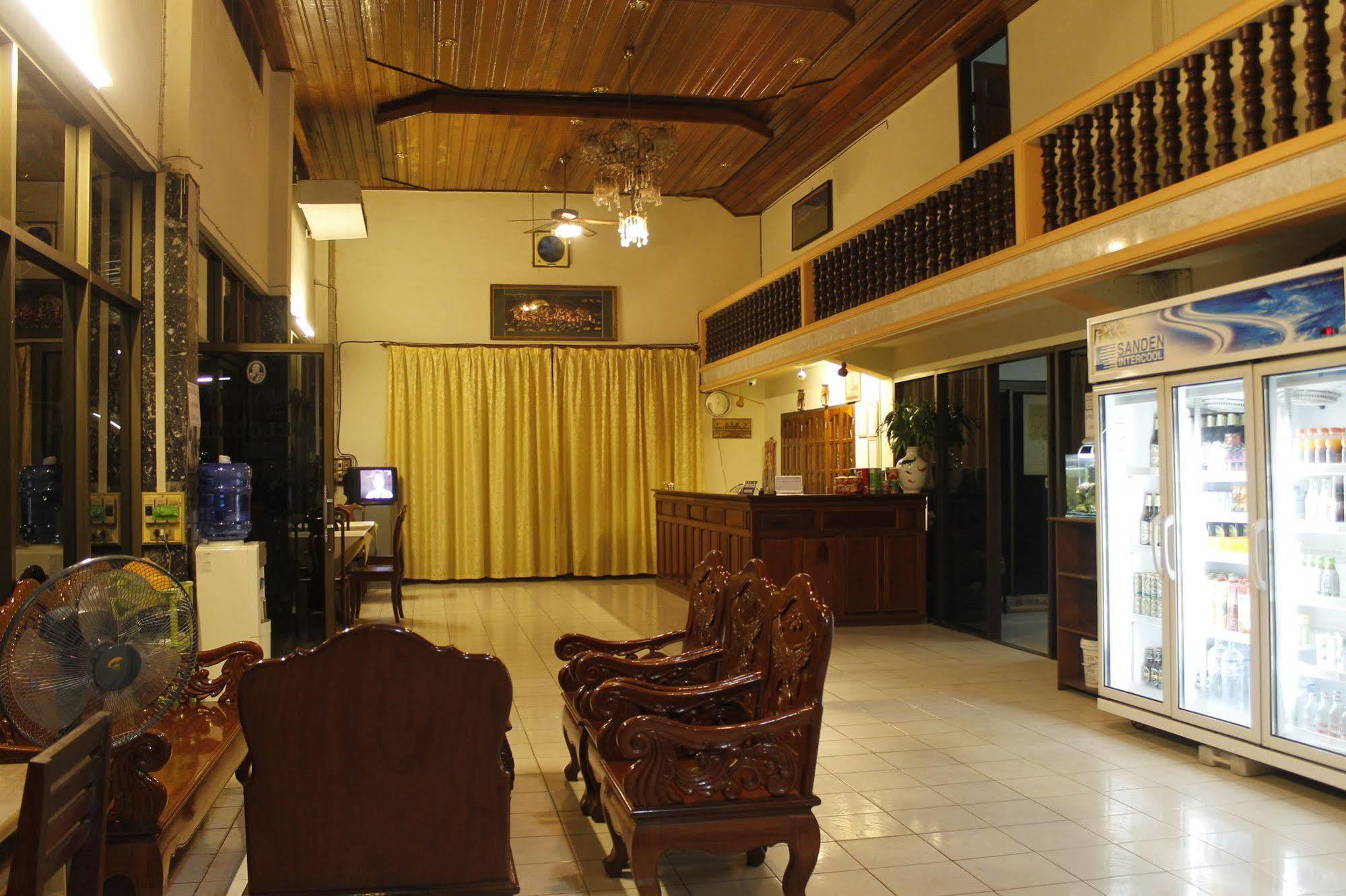 Ban Nongdouang Souvanna Hotel 1 מראה חיצוני תמונה